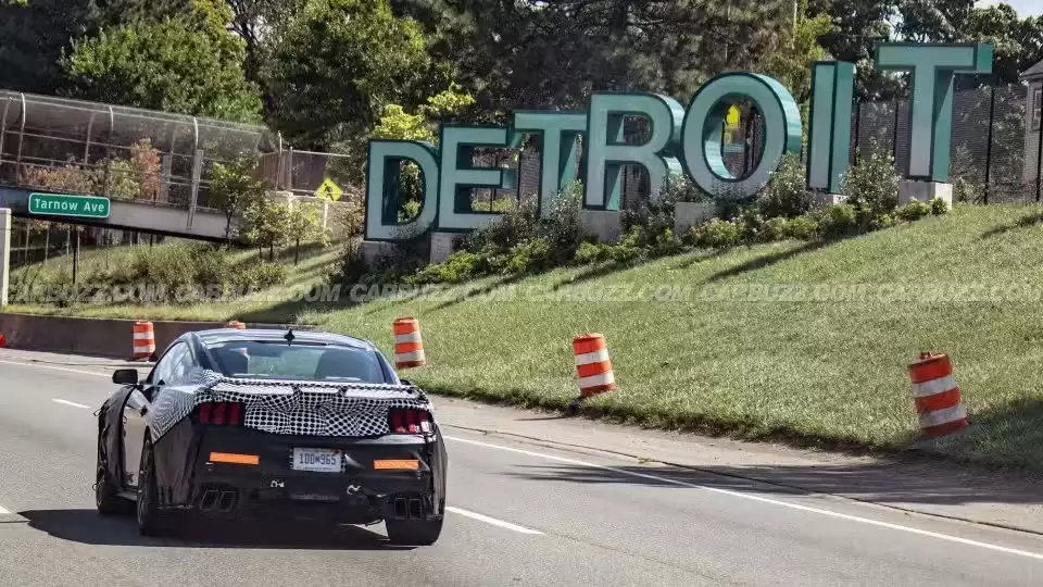 福特下一代Shelby GT500原型车曝光，性能升级致敬60周年