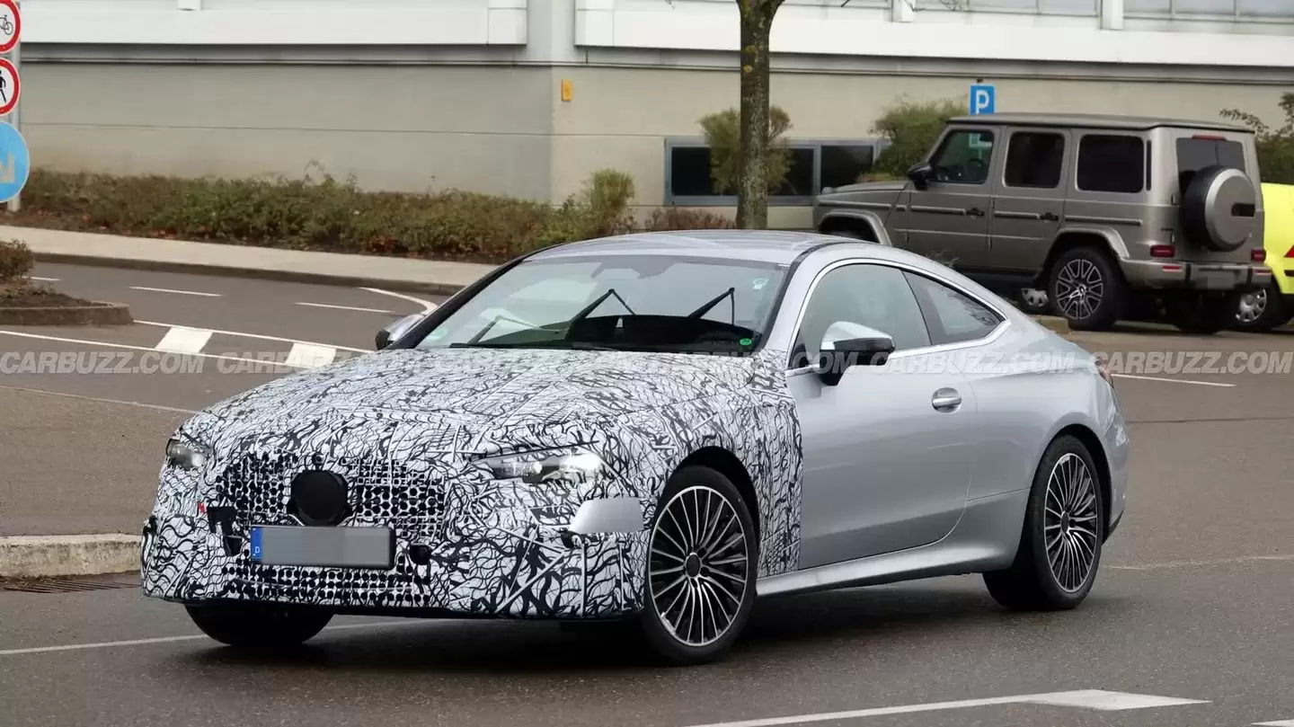 奔驰CLE中期改款路测曝光，2025年亮相