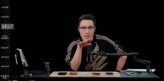 王自如直播评测iPhone 17：真实互动重塑评测新模式