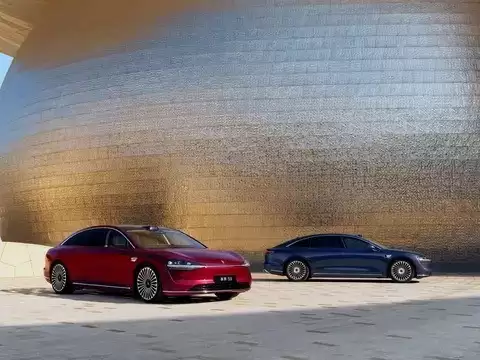 鸿蒙智行享界S9正式交付，智能旗舰轿车全面开启