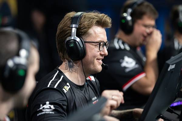 IEM科隆2025:FaZe 2-0 Liquid ,IEM最惨烈屠杀!数据揭示 IEM科隆2025:FaZe 2-0 Liquid ,IEM最惨烈屠杀!数据揭示