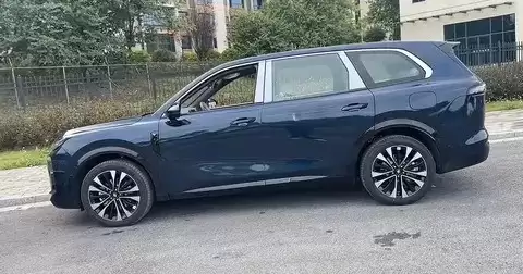 宝骏华境S实车曝光:华为智能加持,15万起能否颠覆大六座SUV市场?