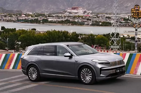 L90登顶大型纯电SUV销冠!乐道11月交付11794台 同比涨超130%