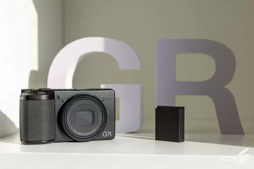 理光 GR IV 相机固件 1.04 版本发布 改善电池性能等 理光 GR IV 相机固件 1.04 版本发布 改善电池性能等