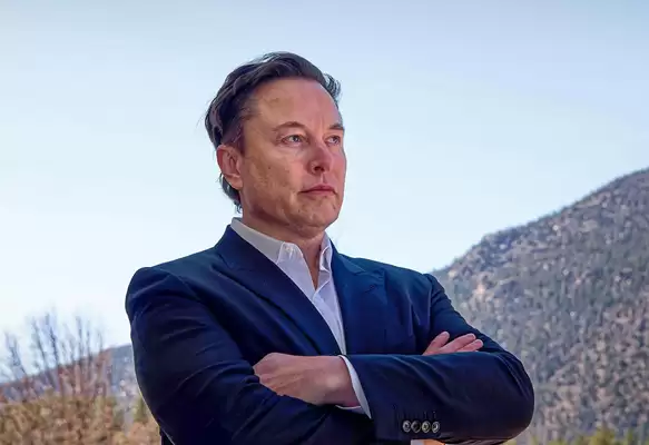 马斯克最新预言：AI可在三年内终结美国