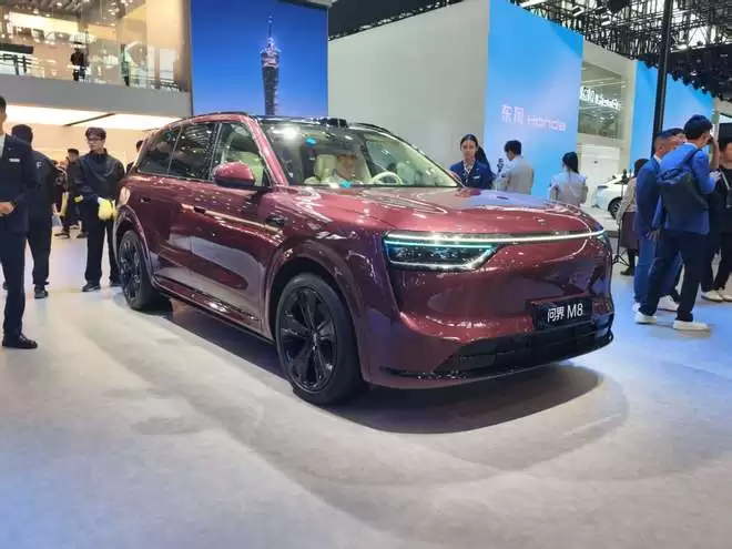 赛力斯魔方技术平台2.0首发 AI驱动的智能平台