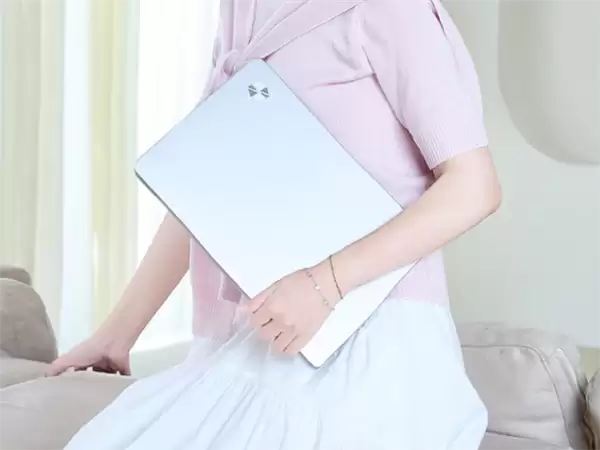 机械革命星耀14星光白轻薄本上新:锐龙AI 9 H 365首发6299元