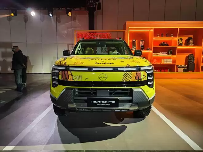 皮卡也能自带按摩大沙发？日产锋坦17.69万起，柴油汽油插混全都有！