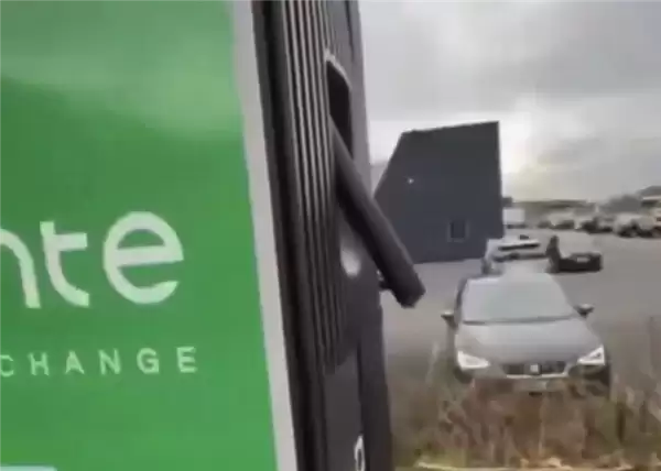 铜价飞涨 法国充电桩电缆被盗案件井喷：有站点彻底瘫痪