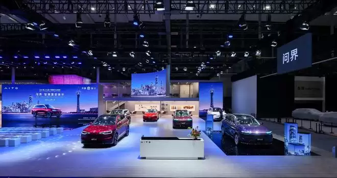 赛力斯魔方技术平台2.0首发 AI驱动的智能平台