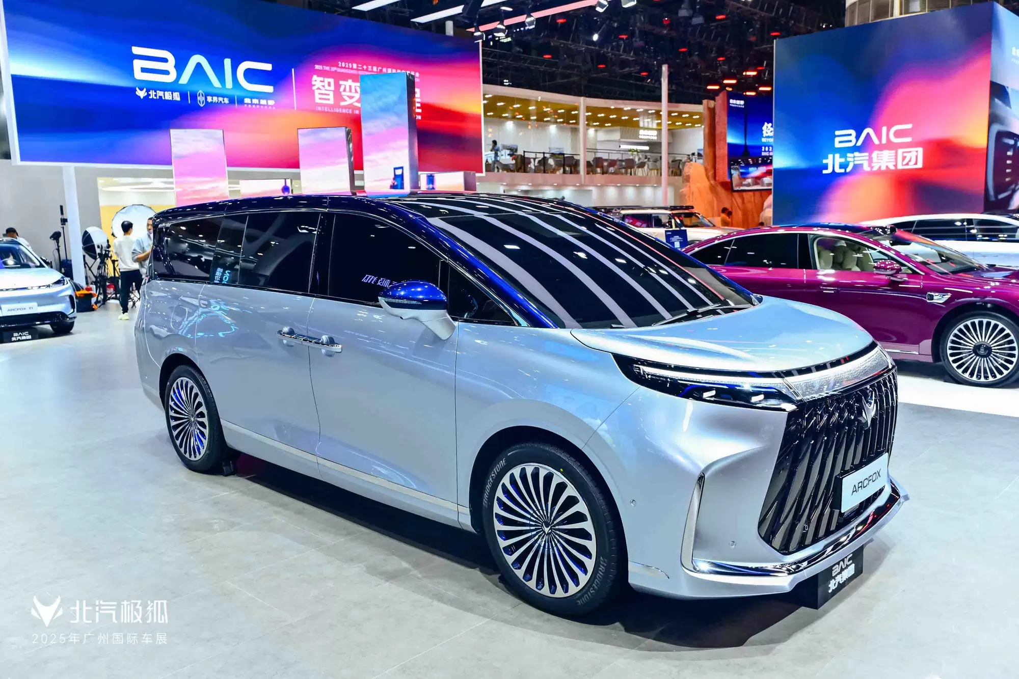 双品牌协同发力，北汽新能源11月销量再破三万！