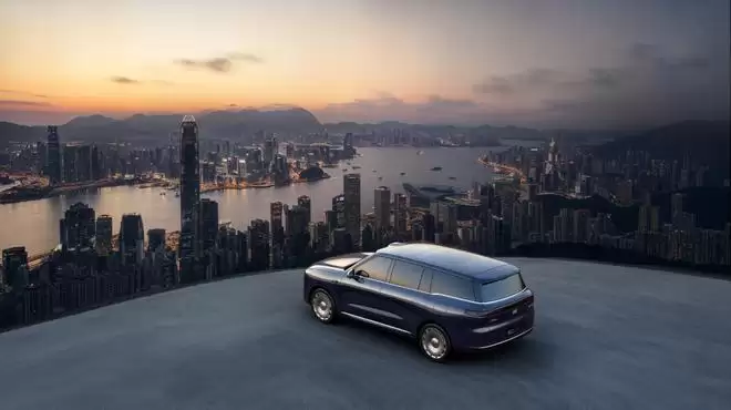 上汽智己LS9上市32.28万起 两个Ultra都是高配