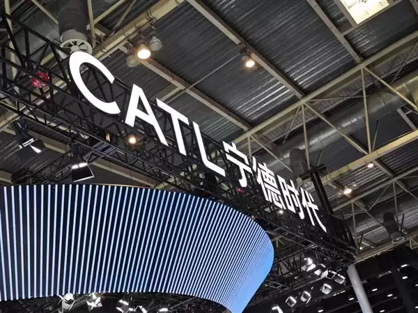 前三季度净赚490亿元！宁德时代每月涨薪150元