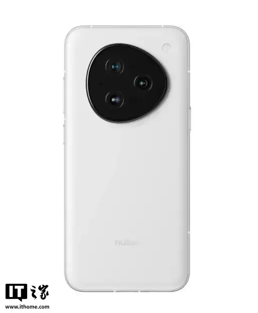 3499 元的首款“豆包助手”手机售罄,二手平台加价 700 元起