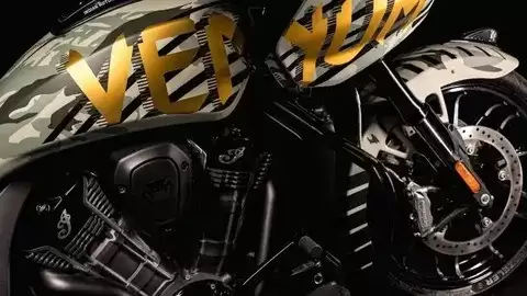 印第安联名VENUM推迷彩挑战者摩托车