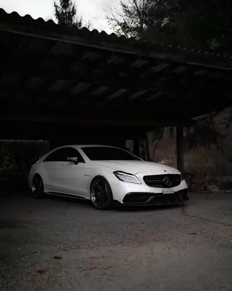 奔驰CLS级AMG无指导价，二手车9.8万起；GLE AMG售84.88万起优惠15万