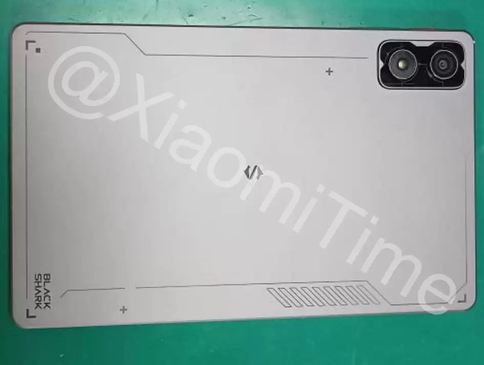 黑鲨首款骁龙平板曝光：8s Gen 3 芯片、12GB 内存、7300mAh 电池