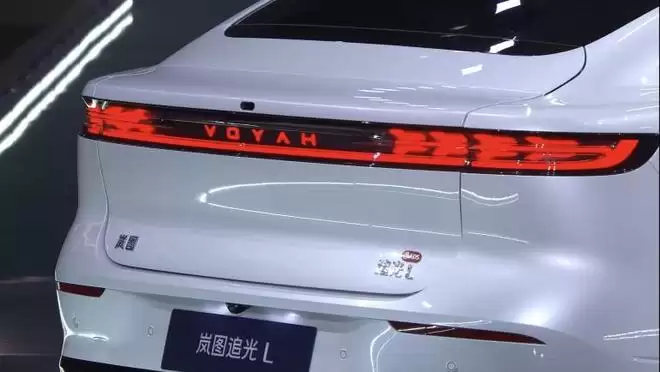 全系四驱全新三电全套华为 岚图追光L开启预订