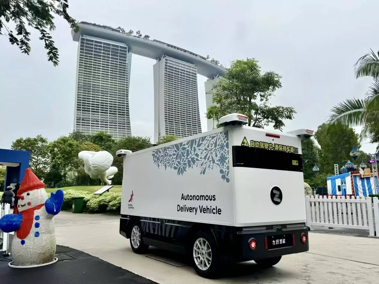 人民日报:九识智能获全栈自研破局 智能物流规模化落地改写行业格局