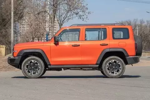 坦克300 Hi4-T升级三电系统，24.98万起售