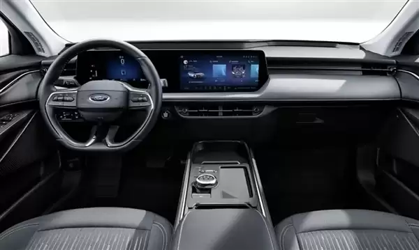 福特蒙迪欧遭车主集体投诉：车机卡顿、地图漂移还不能投屏