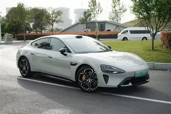 福特CEO又赞小米SU7：中国的苹果 像保时捷Taycan！