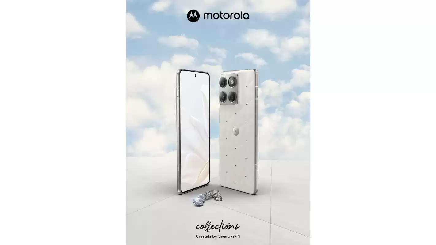 摩托罗拉施华洛世奇特别版 Edge 70 手机亮相：Pantone 2026 年度代表色“云上舞白”，背板镶嵌水晶