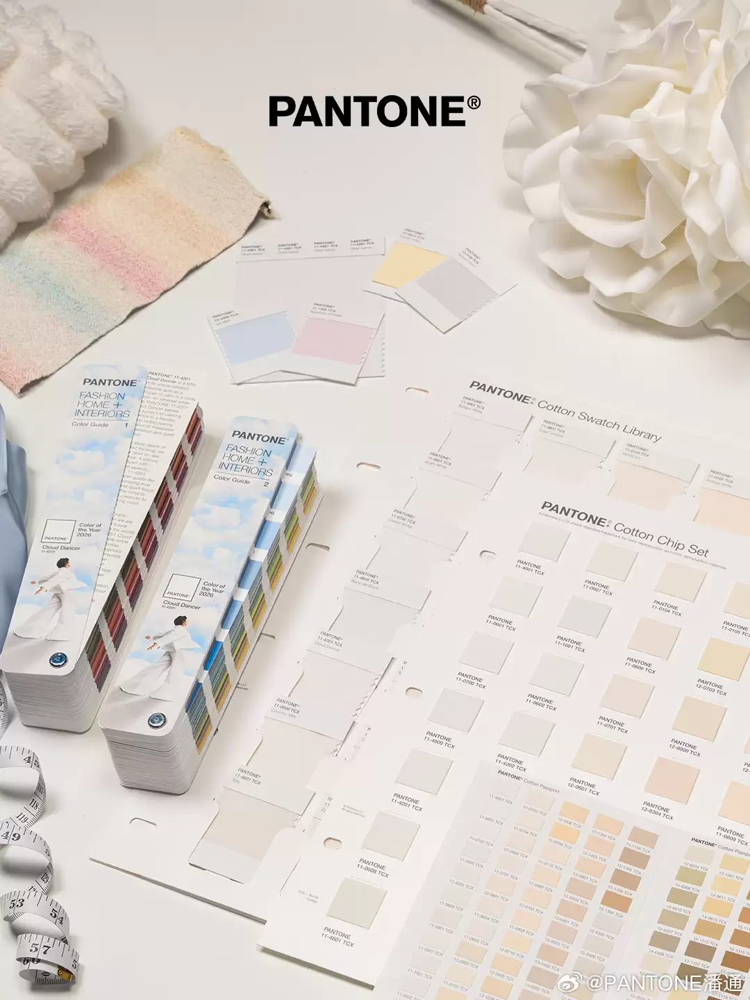 联想 moto X70 Air 云上舞白冰钻限定版将上市，Pantone 2026 年度流行色