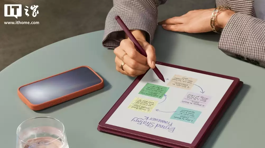 微软 PP 哥加盟亚马逊首发新品,新款 Kindle Scribe 墨水平板 12 月 10 日上市