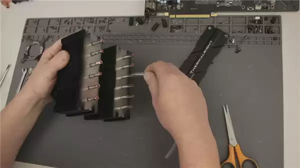 CPU风冷魔改成显卡水冷：GTX 960性能大增17%！