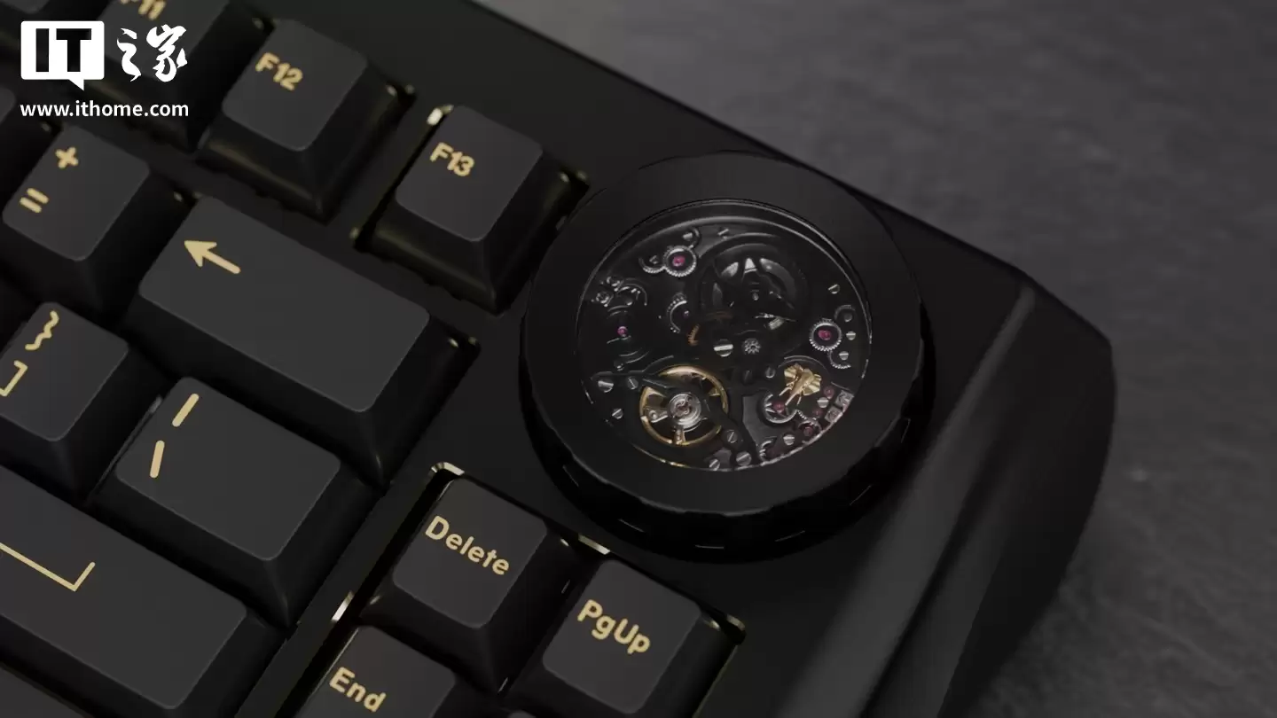 自带机械腕表机芯的机械键盘：Wuque Studio Nama 发布，重量达 8.6 公斤