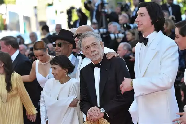 大导演卖表还债