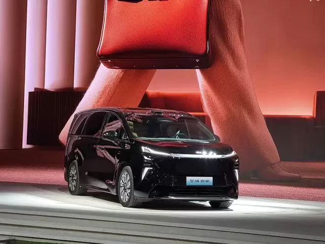 8屏座舱+五恒健康座舱 别克至境世家售43.99万起