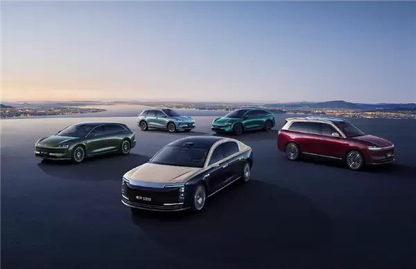 8.1万创新高 鸿蒙智行11月各车型交付出炉:最贵尊享S800不是倒一