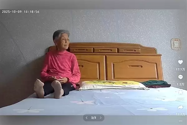 网友分享奶奶自爷爷去世九个月后的变化:头发白了一大半