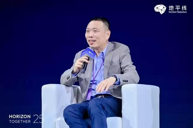 余凯周光等大咖对话 如何破解高阶智驾落地难题