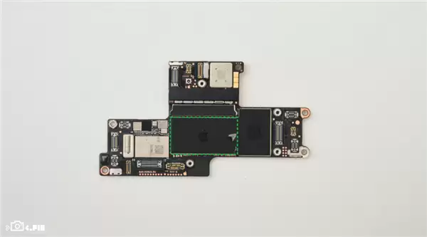 拆完iPhone Air后 我觉得苹果还有牙膏能挤