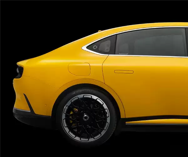 近5米!品牌史上最大 smart精灵6号官图发布:像小米SU7