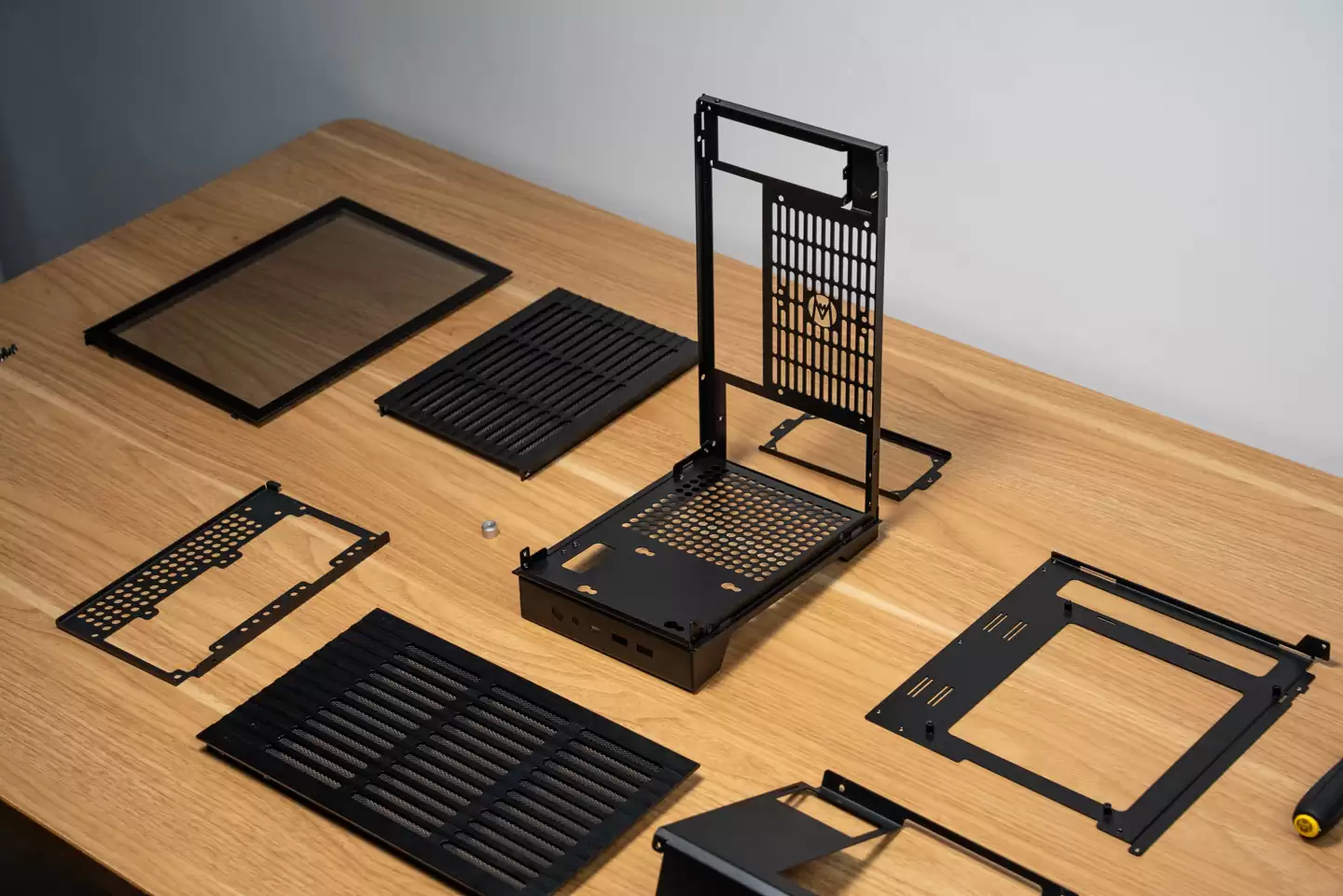 右侧透新选择,机械大师预告铝合金 ITX 机箱 S102