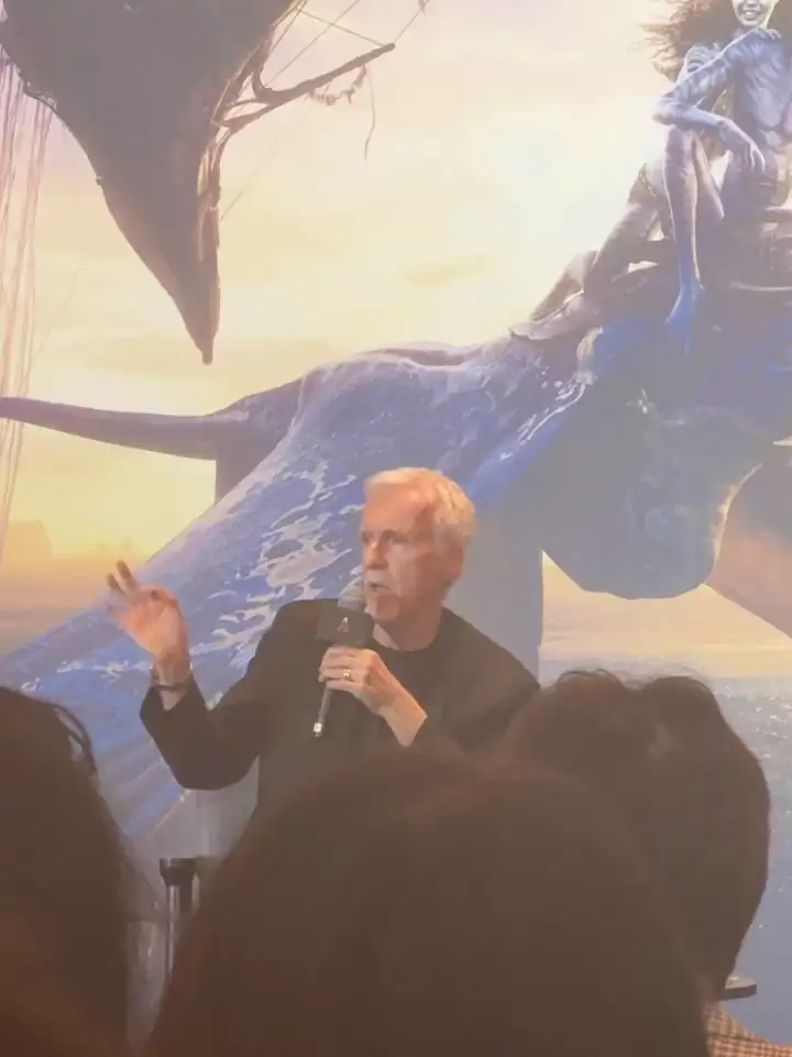 《阿凡达 3》导演卡梅隆现身海南，称 AI 永远替代不了人类创作