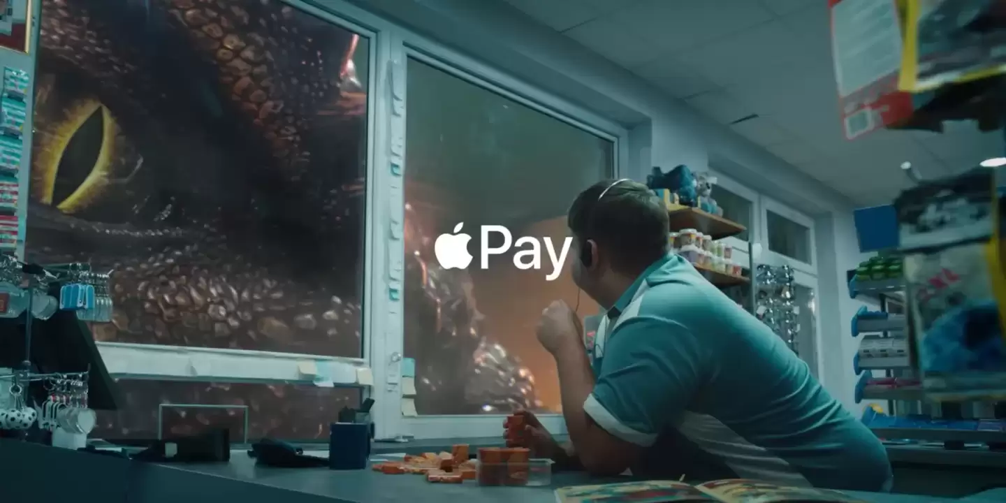 苹果 Apple Pay 新视频演绎“生死支付”,恐龙追击下逃生零等待