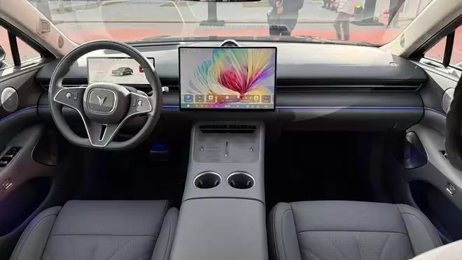 20.98万起！华为全家桶+800V上车 岚图追光L卖爆指日可待