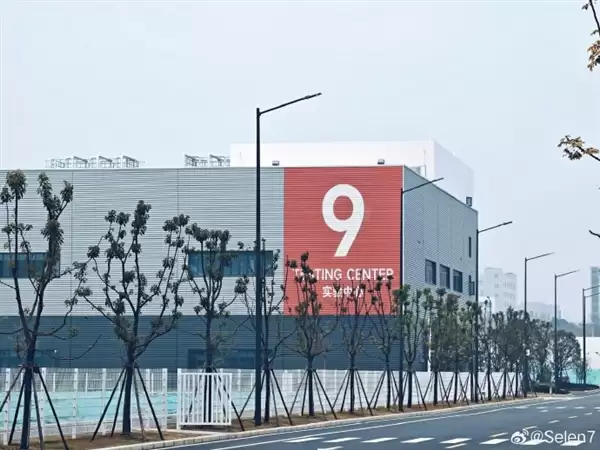 小米智能家电工厂实拍：有草坪、湖景 整洁的不像工厂