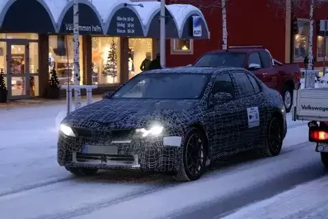 全新一代i3基于新架构曝光,续航或超640公里