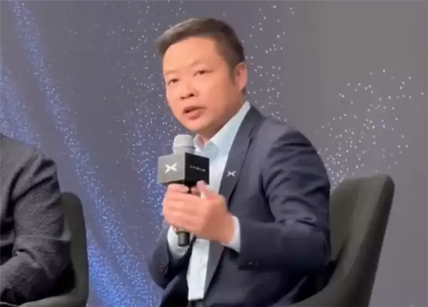 何小鹏公开打赌:明年小鹏VLA追不上特斯拉FSD的话 智驾同事在金门大桥裸跑