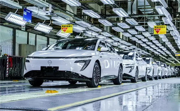 本田可得多学着点！全新东风日产N7第50000台量产下线