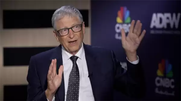 比尔·盖茨谈AI泡沫：相当一部分公司估值并不合理