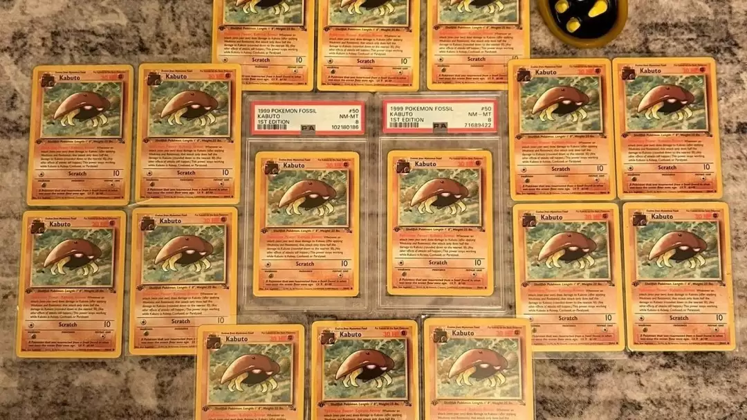 Kabuto King签名化石盔卡拍出36万元,善款全捐儿童医院