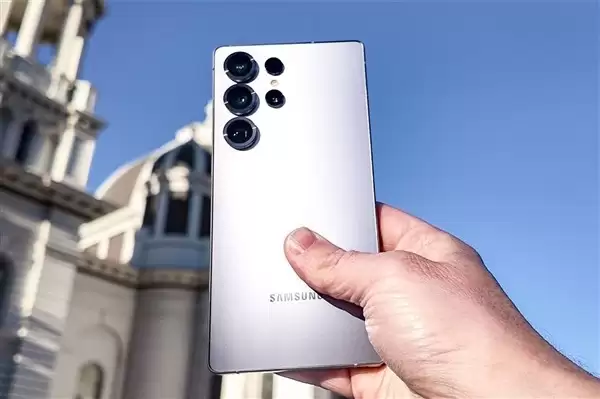 三星Galaxy S26系列明年2月发布，Ultra版率先量产搭载骁龙8E5