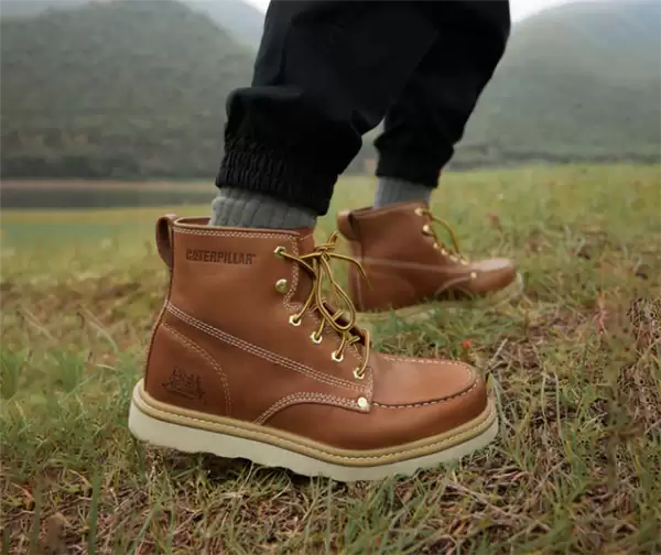CAT工装鞋限时特惠：原价1298元，叠加补贴后低至272元